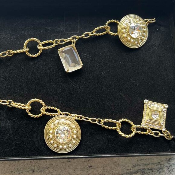 New Heidi Daus "Keystone Charm" Crystal & Pearl Chain Link Toggle Necklace w/Box - Picture 3 of 4